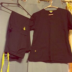 Brand new scrub set!